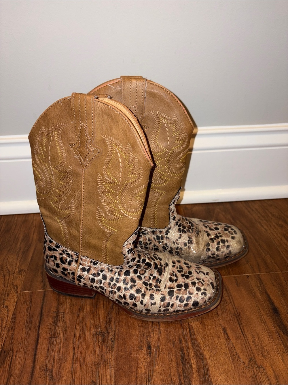 Roper Kids Tan and Leopard Print Western Boots Size 1